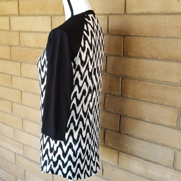 LulaRoe Randy - Picture 3 of 7